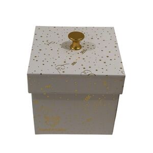 Send A Cake Butterfly Explosion Box Decorative Gift Box with Knob